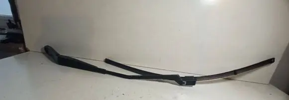 Volvo V70 Front wiper blade arm 31276002