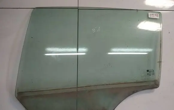 Opel Astra H Rear door window glass as2