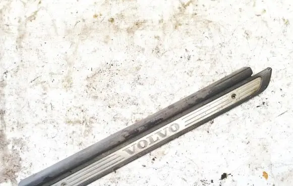 Volvo S40, V40 Front sill trim cover c330818429
