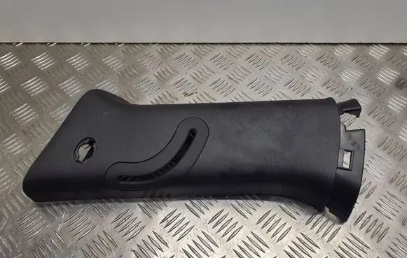 Hyundai Santa Fe (C) pillar trim 868602B010