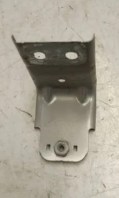Maserati Grecale Fender mounting bracket 