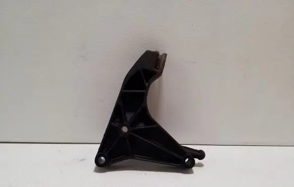 Opel Zafira A Engine mounting bracket 24403861
