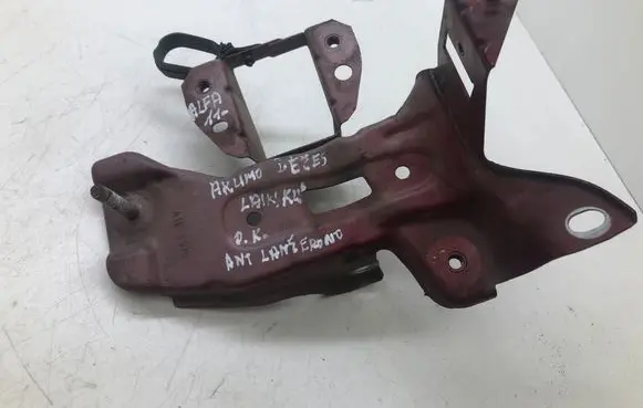 Alfa Romeo Giulietta Battery bracket 