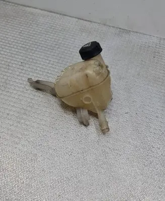 Peugeot 508 Coolant expansion tank/reservoir