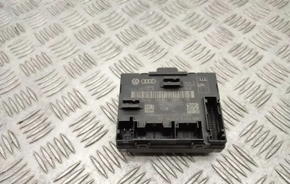 Audi A1 Door control unit/module 8X0959792F