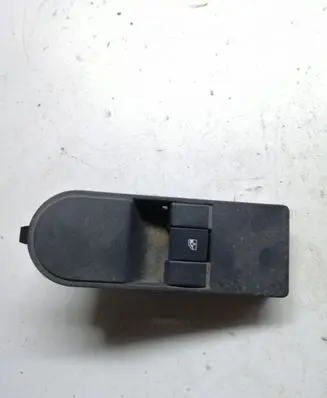 Opel Zafira B Electric window control switch 13228709