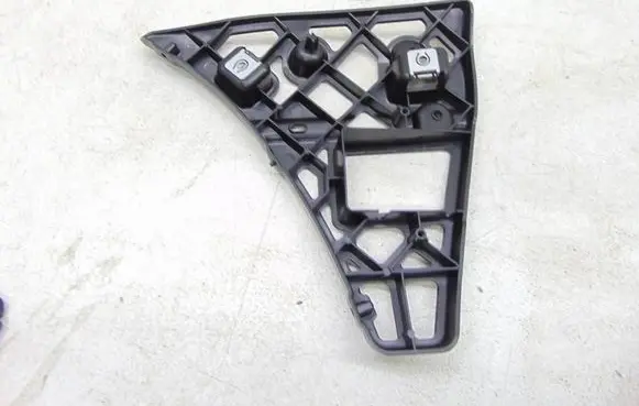 Ford Connect Front bumper mounting bracket C11-17B750A