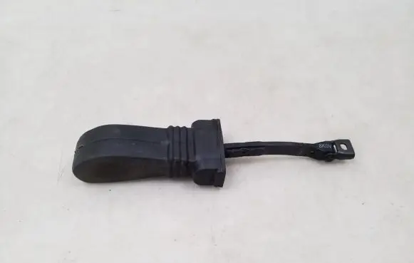 Audi A4 S4 B8 8K Front door check strap stopper 8K0837267B