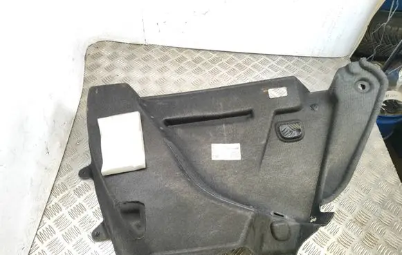 Trunk/boot side trim panel
