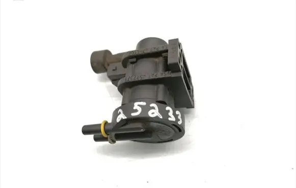 Renault Master II Vacuum valve 4534375