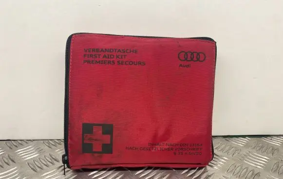 Audi A6 S6 C7 4G First aid kit 8P0860282G