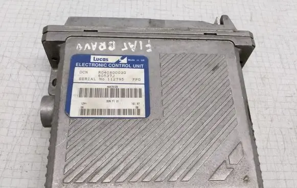 Fiat Bravo - Brava Engine control unit/module R04080003G
