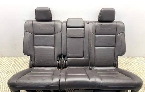 Jeep Grand Cherokee Second row seats 