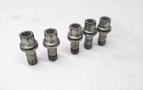 Volkswagen ID.3 Nuts/bolts 