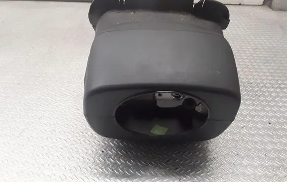 KIA Carens II Steering wheel column trim