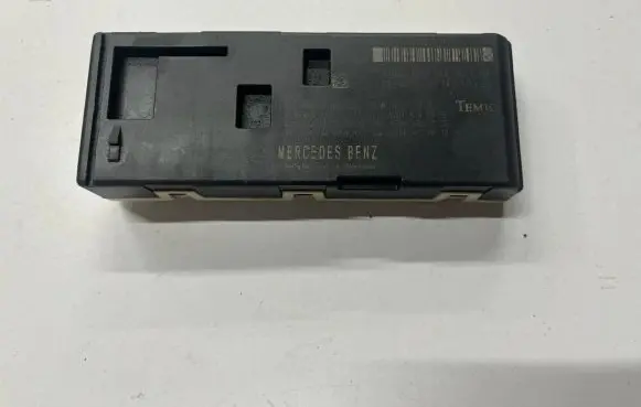 Mercedes-Benz C W204 Tailgate/trunk control unit/module A2048708926