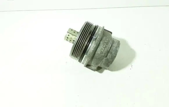 Toyota Verso Oil filter cover 