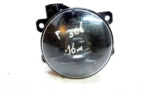 Peugeot 308 Front fog light 9811333380