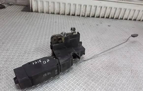 Mitsubishi Space Star Front door lock