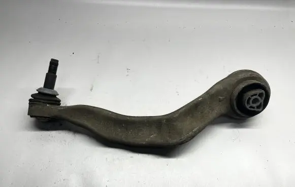 BMW 5 G30 G31 Front lower control arm/wishbone 6861166