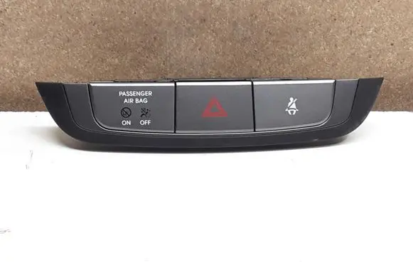 Hyundai ix35 Hazard light switch 847402S450