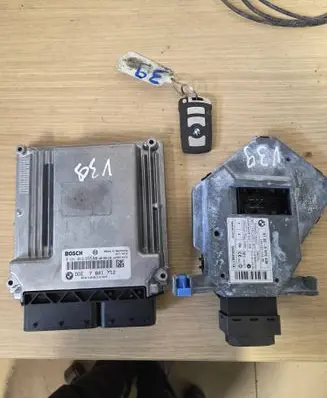 BMW 7 E65 E66 Engine control unit/module 7801712 0281013253 031091237