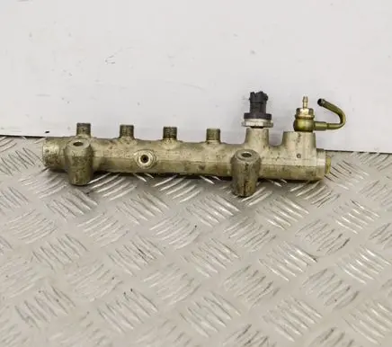 Opel Astra H Fuel main line pipe 0445214094