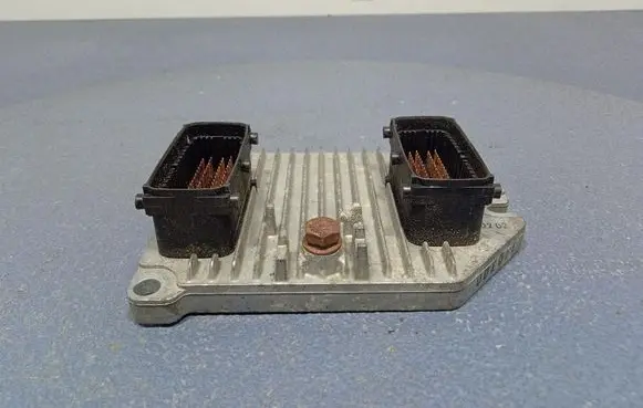 Opel Vectra C Engine control unit/module ECU 09179499