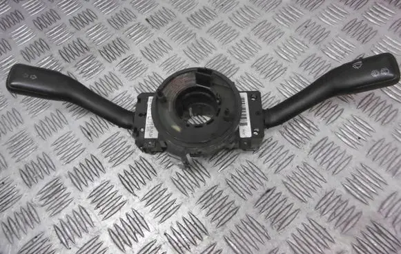 Skoda Fabia Mk1 (6Y) Headlight wiper switch 