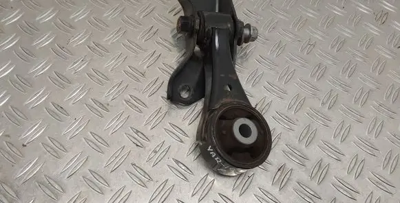Toyota Yaris Gearbox mount