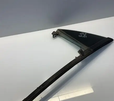 Mercedes-Benz CLS C219 Rear vent window glass A2197301455 2197301455