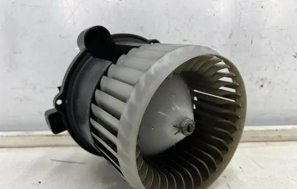 Mitsubishi Colt Heater fan/blower mf016070