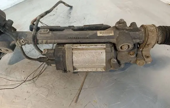 Volkswagen Touran I Steering rack