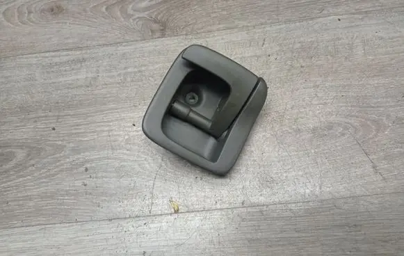 Volvo XC90 Engine bonnet (hood) release handle 30634787
