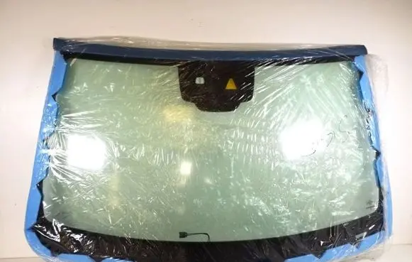 Mercedes-Benz ML W166 Front windscreen/windshield window A1666701600