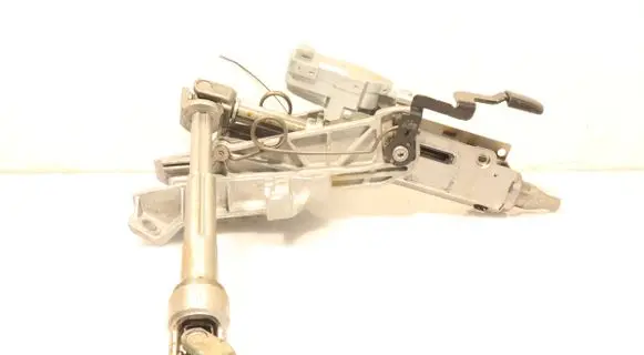 Steering wheel axle set