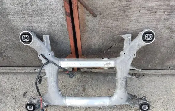 BMW 5 G30 G31 G38 Rear subframe 6861201 B17261RS0682