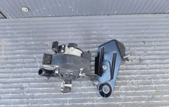 Renault Austral Electric auxiliary coolant/water pump 210111797R