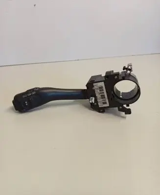 Audi A3 S3 8L Wiper turn signal indicator stalk/switch 8L0953513J