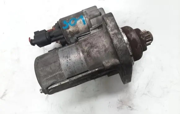 Volkswagen Golf V Starter motor 02Z911023H