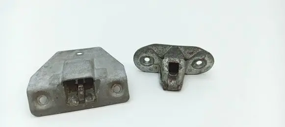 Mercedes-Benz COMPAKT W115 Trunk lock loop 1137500285