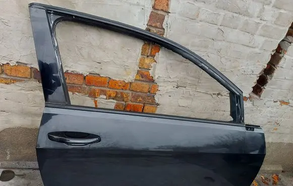 Volkswagen Golf VII Front door