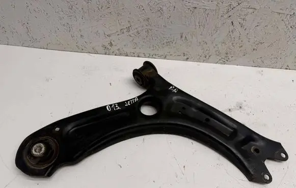 Volkswagen Jetta VI Front lower control arm/wishbone