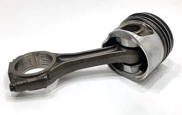 Volkswagen PASSAT B7 Piston with connecting rod 