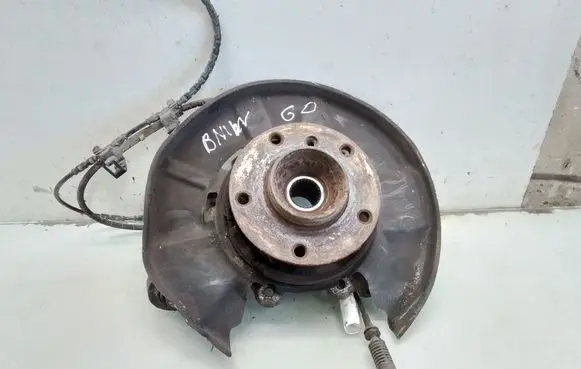 BMW 1 E81 E87 Rear wheel hub