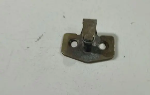 Opel Zafira A Rear door lock loop/hook striker 