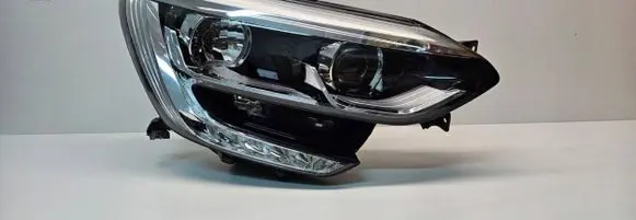 Renault Megane IV Headlight/headlamp 260100506R 90108040