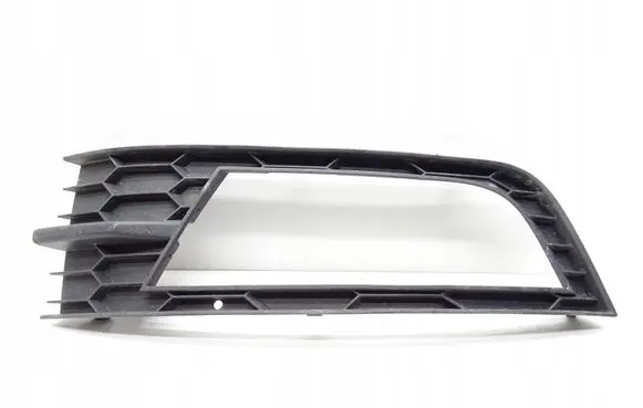 Skoda Octavia Mk2 (1Z) Front bumper mounting bracket 5E0807682