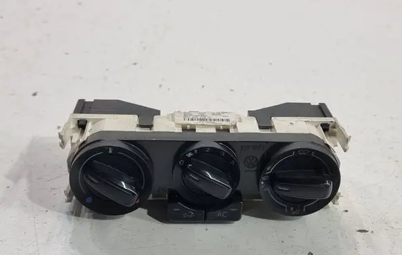 Volkswagen Polo V 6R Climate control unit 6R0820045M