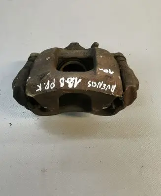 Toyota Avensis T270 Front brake caliper
